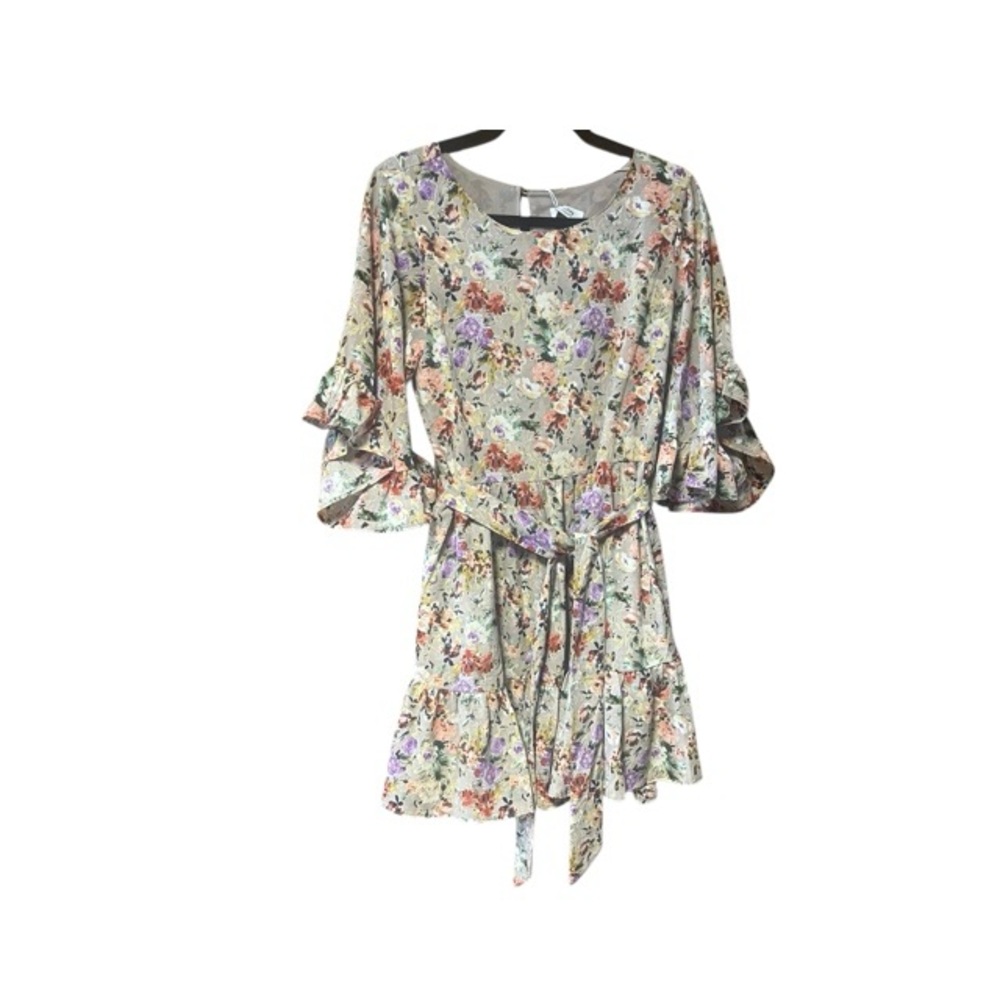 Bluivy Angel Sleeve Floral Dress NWT‎